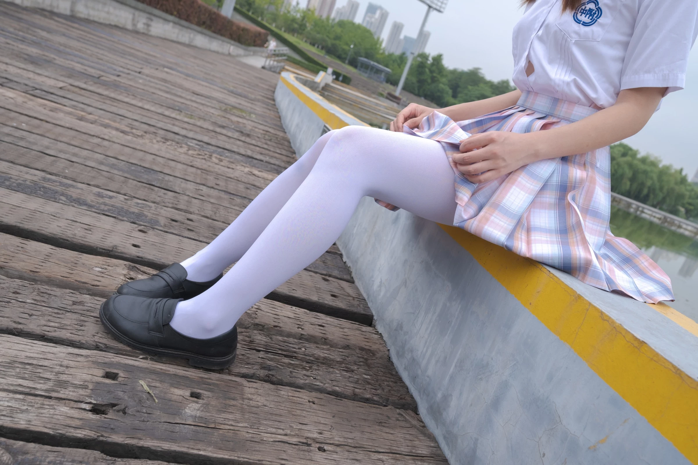 森萝财团 有料-48 双马尾白丝JK制服 13D+80D [139P]
